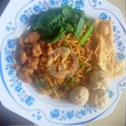 Mie Ayam Goreng Bakso