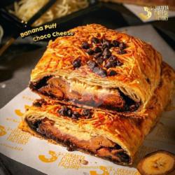 Banana Puff Chocolate Cheese