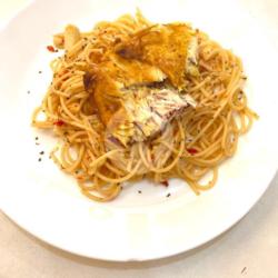 Spaghetti Aglio Olio Ayam Penyet