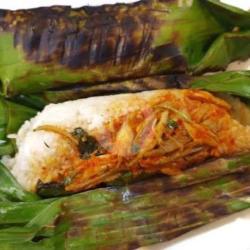 Nasi Bakar Suwir Pedas Kemangi