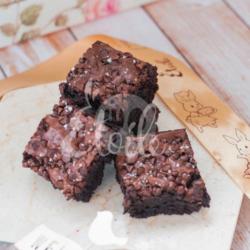 Signature Chewy Brownies