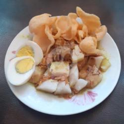 Lontong Kari  Telor