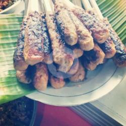 Sate Pusut Ikan Tengiri 5 Biji