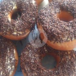 Donat Susu Toping  Ceres