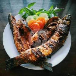 Ikan Gabus Goreng Ukrn Sedang