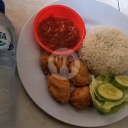 Nasi Pergedel Tahu Pluss Aqua