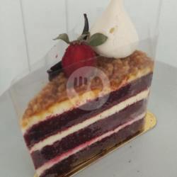 Red Velvet Nougat (slice)