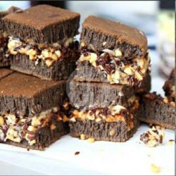 Martabak Brownies Keju Coklat