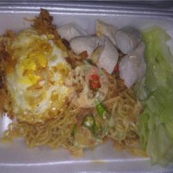 Mie Goreng Telur Ceplok   Sosis