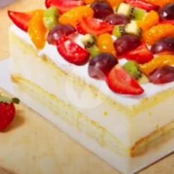 Puding Cake Vanilla Fruit