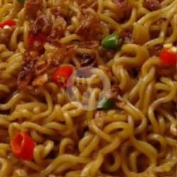 Indomie Goreng Telur Dadar Kremes