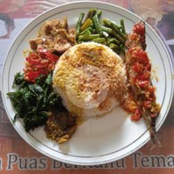 Nasi Ikan Layang Balado