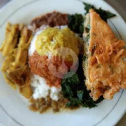 Nasi Telur Dadar Hemat Teh Pucuk