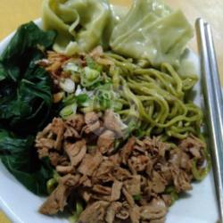 Mie Ayam Hijau   Pangsit