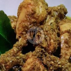 Nasi Ayam Oseng Cabe Hijau   Lalap