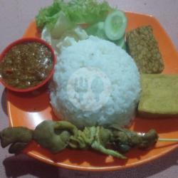 Nasi   Ati Ampela   Tahu Tempe