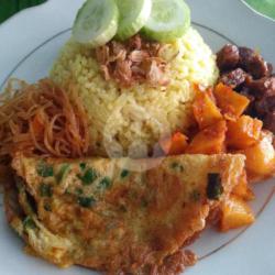 Nasikuning Dadar, Bihun   Orek Tempe   Kentang Balado