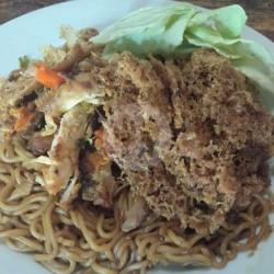 Indomie Goreng Ayam Geprek Kremes