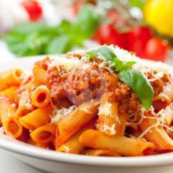 Penne Bolognese (m)