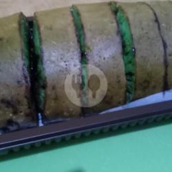 Martabak Roll Pandan Kacang Wijen