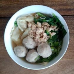 Pangsit Bakso Kuah