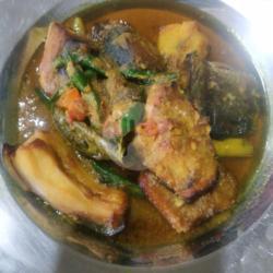 Ikan Cucut Bumbu Kuning