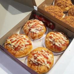 Donat Pizza, 1box Isi 4pcs