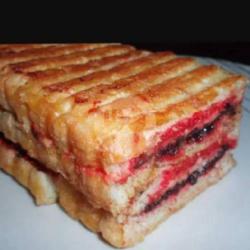 Roti Bakar / Kukus Coklat Strawberry