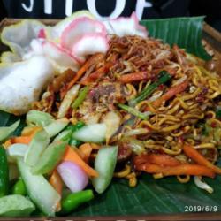 Mie Goreng Spesial(bakso   Sosis   Ayam)