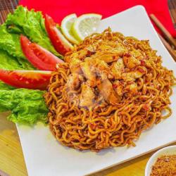 Mie Goreng Pedas Ayam Bayar