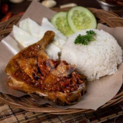 Nasi Ayam Geprek Kimchi