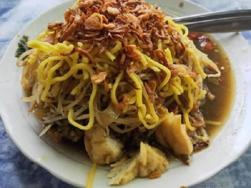 Lontong Mie&Lodeh Ceker Mbak Asih,Cab Pagesangan, Kel.Pagesangan, Kec.Jambangan