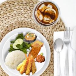 Nasi Penyetan Udang    Es Teh