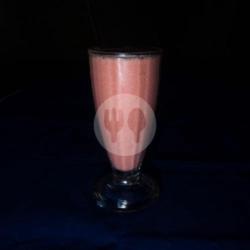 Fresh Strawberry Lassi