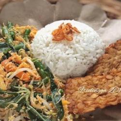 Nasi Urap Telur (dadar/ceplok/rebus)