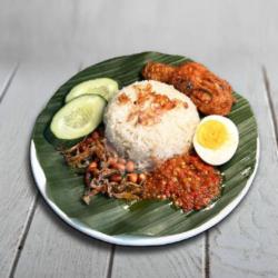 Nasi Lemak Sambal Bilis Ayam