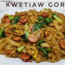 Kwetiau Goreng Spesial