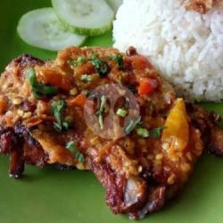 Nasi Ayam Penyet