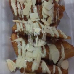 Pisang Saos Keju   Almond