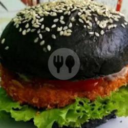 Burger Black Chiken Keju