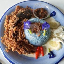 Nasi Biru Lele Kremes