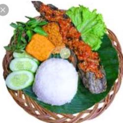 Paket Pecel Lele Kumplit