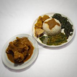 Nasi   Kikil Gulai (tunjang Sapi)