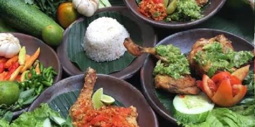 Garuda Wonogiri Seafood(Pak Budi), Plaza Buana
