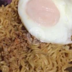 Indomie Goreng Plus Telor