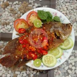 Ikan Gurame Goreng Sambal Cobek