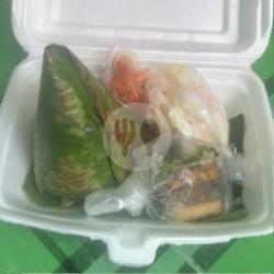 Nasi Bakar Hati Ayam