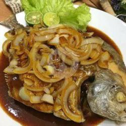 Ikan Bawal Laut Goreng Mentega