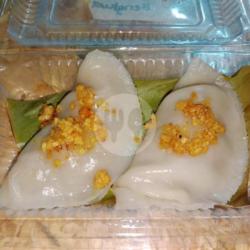 Bangkuang (2pcs)   Saus Pedas Terpisah