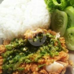 Nasi Ayam Geprek Cabe Ijo